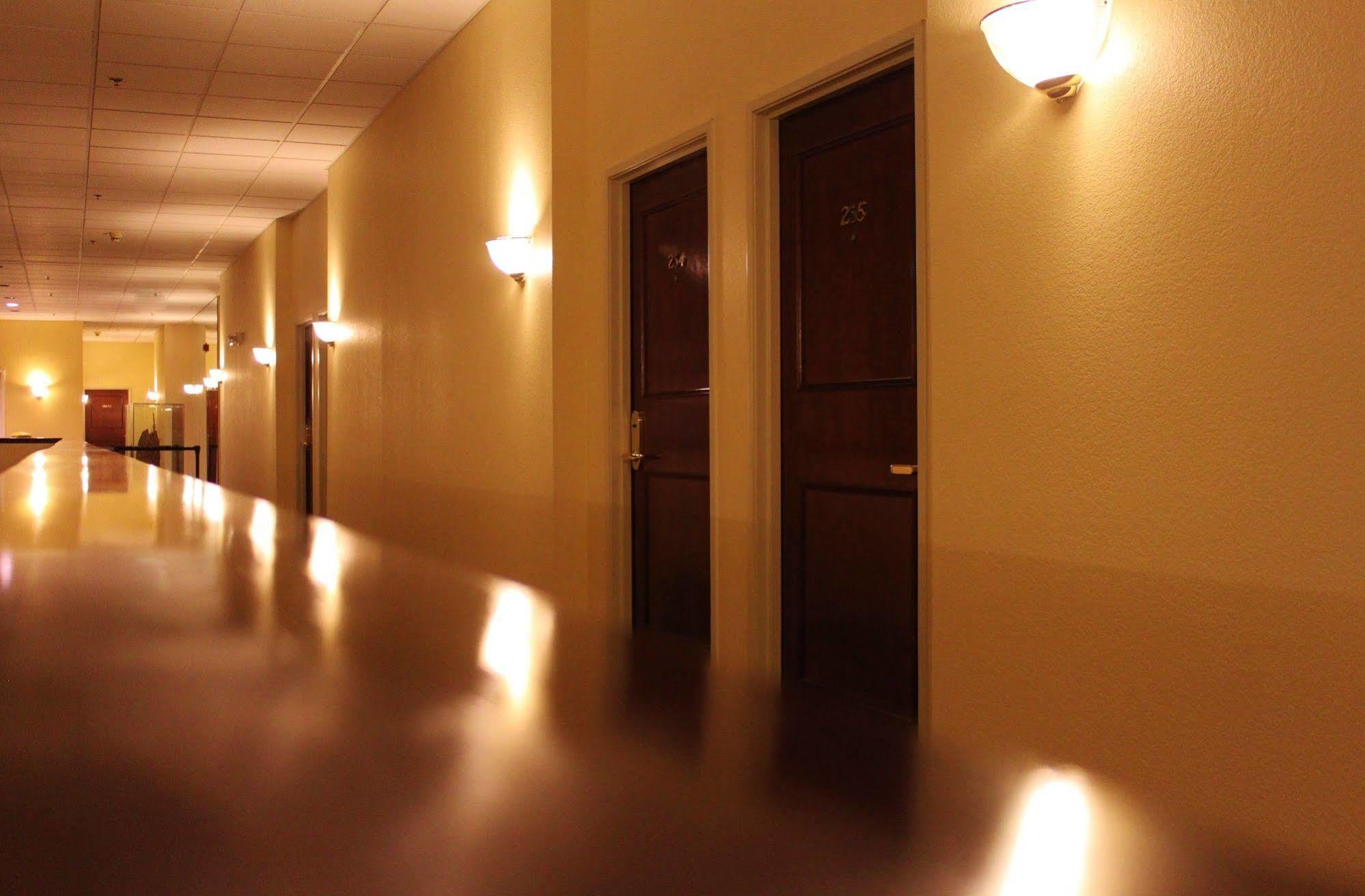 Totem Lake Hotel Kirkland Bagian luar foto