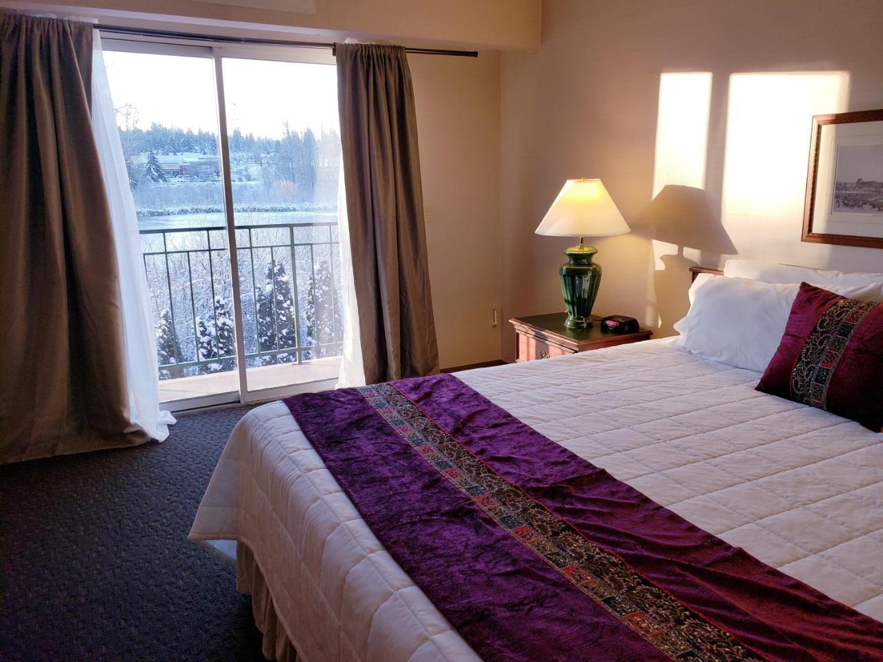 Totem Lake Hotel Kirkland Bagian luar foto