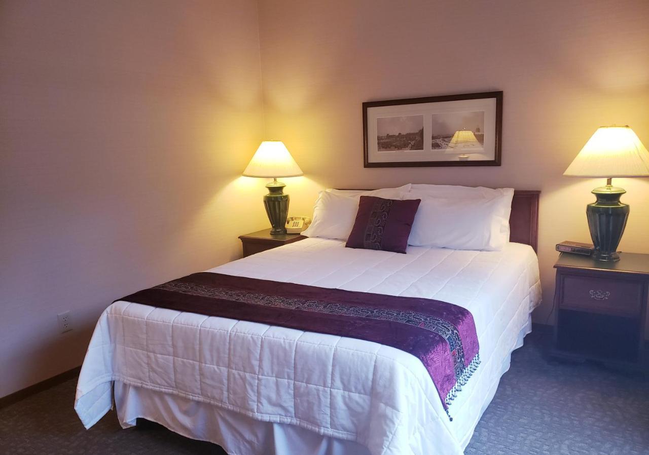 Totem Lake Hotel Kirkland Bagian luar foto