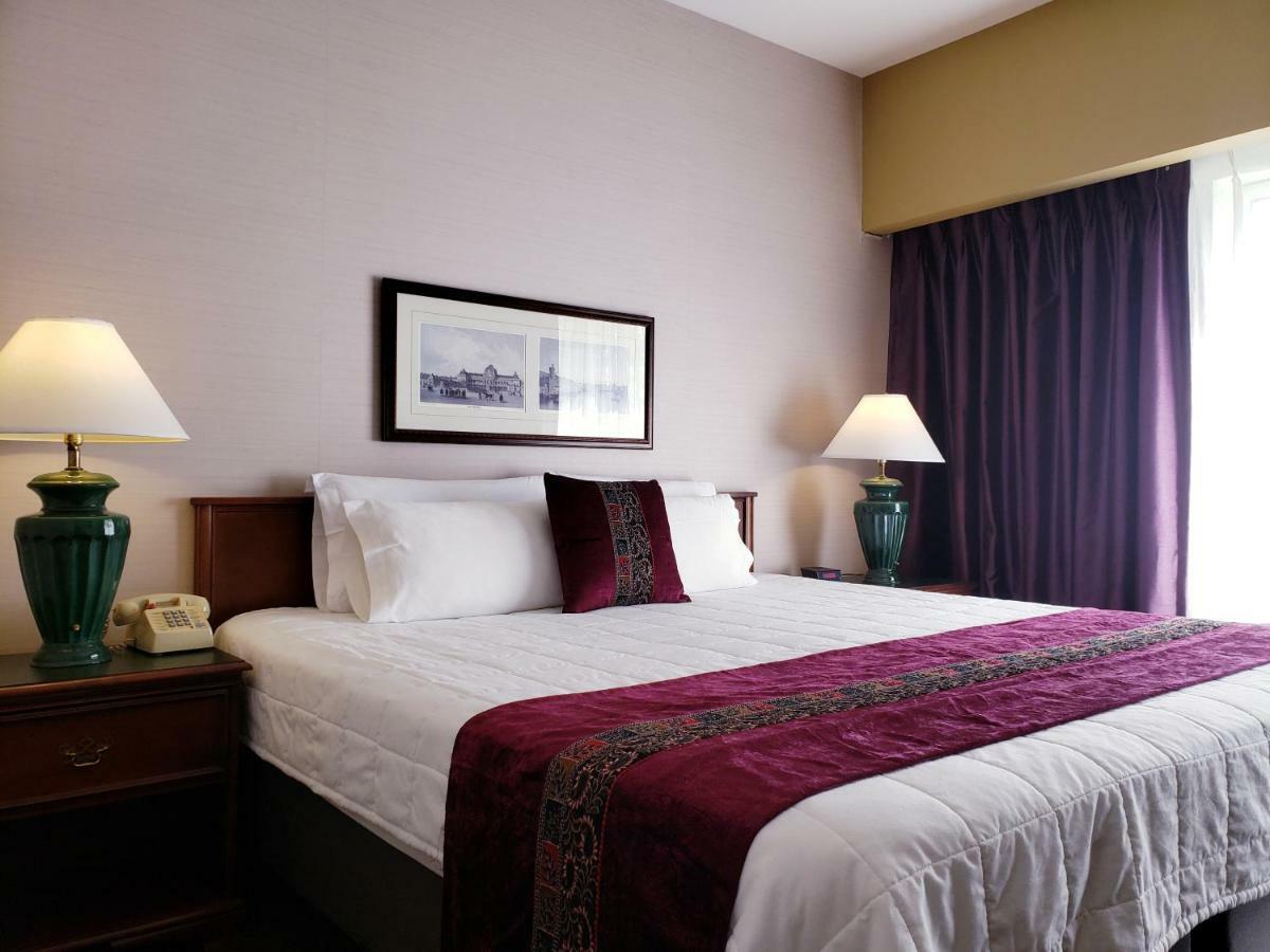 Totem Lake Hotel Kirkland Bagian luar foto